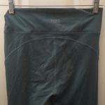 PINK - Victoria's Secret FINAL MARKDOWN Pink sport crocheted accented leggings medium Photo 2