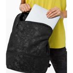 Lululemon City Adventurer Backpack 17L
In Fragment Camo Jacquard Black Deep Coal Photo 3