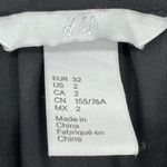 H&M  Black Sleeveless Eyelet Crochet Trim Blouse Size 2 Business Casual Chic Photo 3