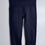 Lululemon Seamlessly Street Crop in Cadet Blue Size 4 Ribbed Activewear Photo 2