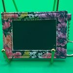 Betsey Johnson A Rare Beautiful Floral Print Keychain ID Wallet Photo 1