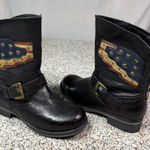 Dream out loud by Selena Gomez Dream Out Loud Women's Black American Flag Moto Boots Size 9 Photo 0