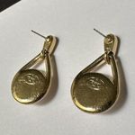 Trifari Signed Gold Tone & White Dangle Drop Pierced Earrings Photo 6