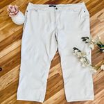 Simply Vera Capris Photo 0