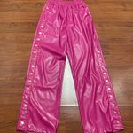 NWOT! Bright pink faux leather pants, size small Photo 3