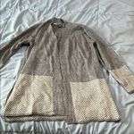 Gray and Cream Two Photo 0