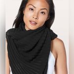 Lululemon Women’s Rejuvenate Wrap Scarf Snap Black Ribbed Striped Size O/S Photo 7