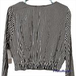 Lizard Thicket Callie Mac  large cropped blouse black crème long sleeve deep v Photo 1