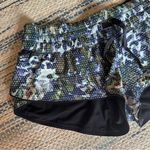 Lululemon  Water: Surf Short in Floral Sport White Multi Black Reversible Size 6 Photo 2