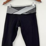 Lululemon  Wunder Under Pant Reversible Quilt Print Waist/ Solid Black size 6 Photo 4