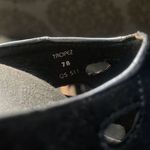 Earthies Womens Tropez Open Toe Suede Flower Chunky Wood Heel Sandals Black Sz 7 Photo 5