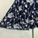 Showpo floral deep v romper women’s size 6 Blue Photo 4