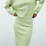 ZARA NWOT  LIGHT GREEN RIBBED STRETCH MIDI SKIRT SMALL Photo 0
