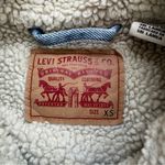 Levi's  Women's Denim Original Sherpa Lined Light Wash Trucker Jacket Size XS Photo 2