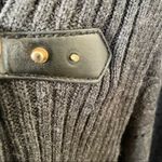Cable & Gauge  grey front buckle cardigan sweater Photo 4