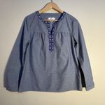 Vineyard Vines Women's Chambray Embroidered V-neck Long Sleeve Top Size S Photo 0