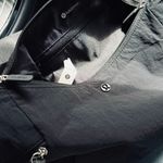 Lululemon Slouchy Sling Bag β Black π€ Photo 2