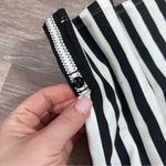 Lululemon  vinyasa‎ scarf black & white stripe zips Photo 6