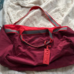 Fossil  Burgundy Red Duffel Bag Carry-On Travel Gym Bag Weekend Bag‎ Key Fob Photo 0