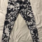 Jockey Monochrome Floral Patterned Leggings Medium Black Photo 1