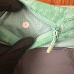 Lululemon grey green 3/4 pants yoga gym activewear Size 4 athleisure dance Photo 4