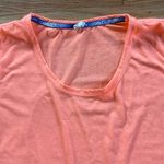 Under Armour Women’s Running Short Sleeve Top Sz M Photo 2