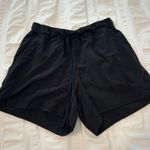 Athleta Athletes shorts Photo 0