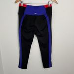 DSG athletic leggings. Capri Yoga pants. Size Medium. Blue Photo 6