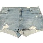 Old Navy NWT Mid Rise Boyfriend Distressed Light Wash Raw Hem Jean Shorts Sz 20 Photo 0