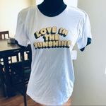 KID DANGEROUS LOVE IN THE SUNSHINE GRAPHIC T Photo 1