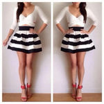 EXPRESS  | Pleated Black & White Wide Stripe High Waisted Skirt Size XS Photo 5