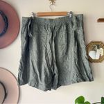 Athleta  Voyager Linen‎ Shorts 100% linen Aspen Olive  Women's SIZE 22W Photo 7