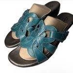 Clarks Bendable Women Sandals Wedge Slip On Floral Strappy Leather 9.5 Teal Blue Photo 2