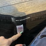 No Boundaries  Black Skinny Jeans Womens Size 17 Straight Leg Photo 2