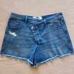 Hollister Curvy High Rise Shorts Photo 0
