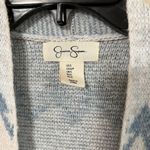 Jessica Simpson  small long cardigan Photo 2