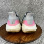 Adidas  ultraboost women’s 8.5 Photo 3