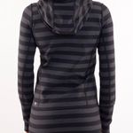 Lululemon Stride Jacket Women 6 Black Gray Striped Hoodie Thumbholes Full Zip Photo 2