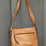 Bueno  SHOULDER/CROSSBODY PURSE CARAMEL BROWN MUTIL POCKETS ADJUSTABLE STRAP Photo 6