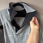 Lululemon ‎ Women’s Base Runner 1/2 Zip Gray and Black Pullover Size 6 Photo 8