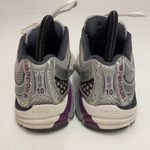 Brooks Women's Addiction 10 Running Shoe size 7 A20 Photo 6