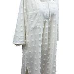 Womens Size XL White Textured Swiss Dot Longline Button Photo 1