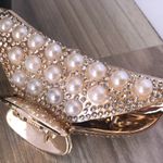 Pearl Design Gold Hair Clip With Stones Photo 3