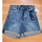 Kut From The Kloth  Medium Wash Chloe Boyfriend Jean Shorts Size 00 NWT (B) Photo 2