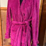Relativity Fuzzy robe Photo 0