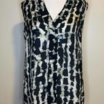 Theory  Moha abstract cloud sleeveless silk blouse size M NWT Photo 2