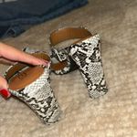Snakeskin Heel Multiple Size 7 Photo 2