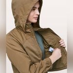 Lululemon  Always Effortless Jacket Frontier Size 12 NWOT First Release 2019 Photo 4