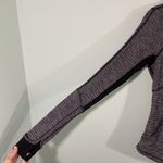 Lululemon Women's Heathered Black Herringbone Baselayer Half Zip Pullover Size 4 Photo 4