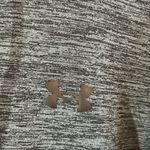 Under Armour  Women’s  Cold gear Pouch Front Pocket Hoodie Size Med -GUC Photo 1